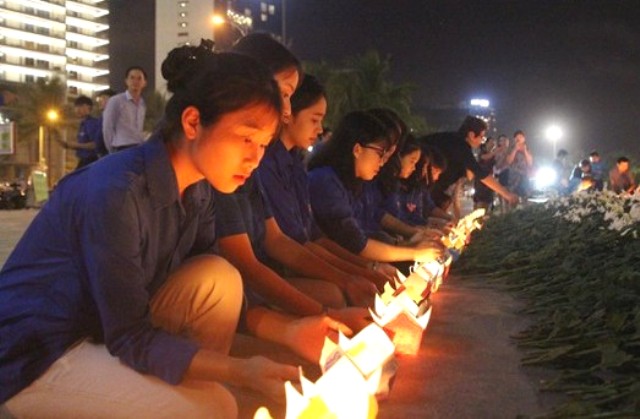 đo&agrave;n vi&ecirc;n thanh ni&ecirc;n