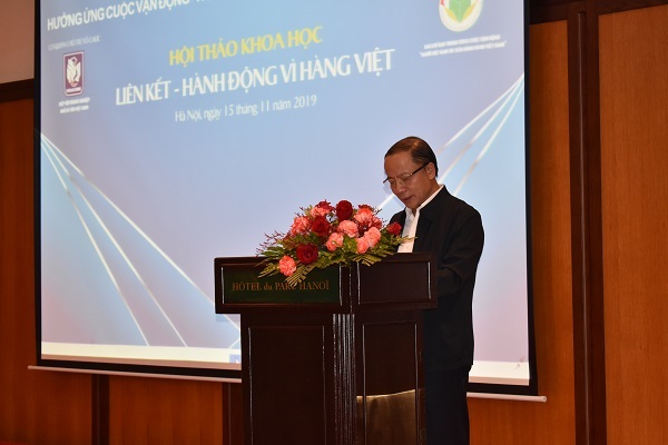 Chủ tịch Hiệp hội doanh nghiệp nhỏ và vừaNguyễn Văn Thân phát biểu tại hội thảo