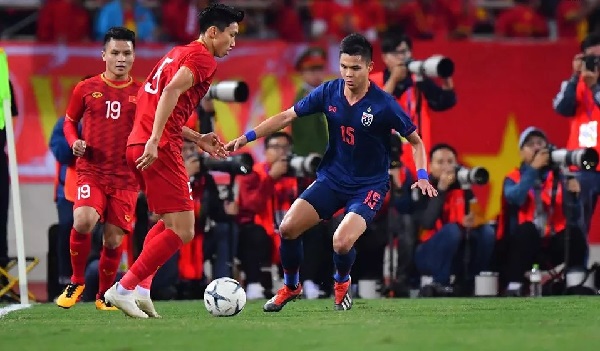 Đội tuyển Việt Nam đã thi đấu nỗ lực trước đội khách Thái Lan