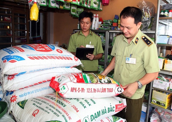 Quy định việc cấp, cấp lại, thu hồi giấy chứng nhận đủ điều kiện sản xuất, buôn bán phân bón