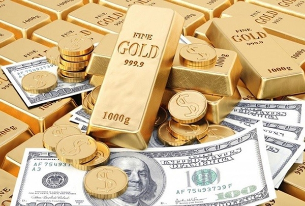 Giá vàng giảm mạnh trước áp lực của đồng USD