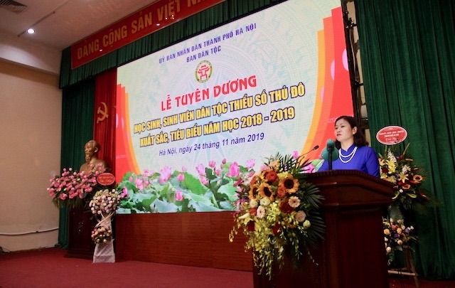Trưởng ban Dân vận Thành uỷ Hà Nội Nguyễn Thị Tuyến phát biểu tại buổi lễ