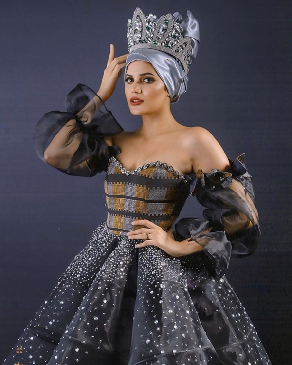 Nhan sắc hoa hậu đồng hành cùng đoàn Việt Nam tại SEA Games 30