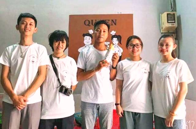 Mh&oacute;m thực hiện