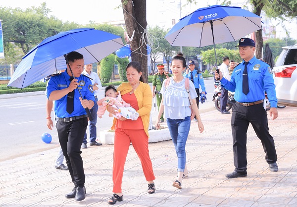 Khai trương trung tâm tiêm chủng lớn nhất miền Tây Nam Bộ