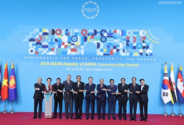 Các nhà lãnh đạo ASEAN-Hàn Quốc (Ảnh: VGP/Quang Hiếu)