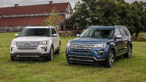 Nhiều mẫu ô tô giảm giá mạnh, cao nhất 300 triệu đồng