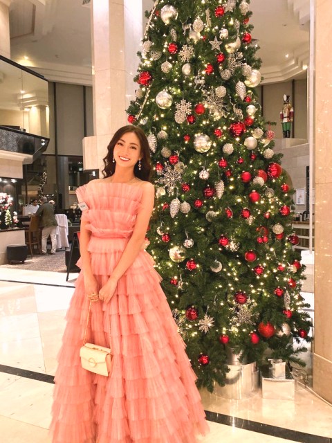 Lương th&ugrave;y linh