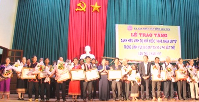 Kon Tum: Vinh danh "Nghệ nhân ưu tú" trong lĩnh vực di sản