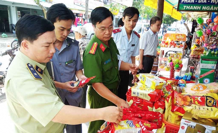 Hà Nội: Cần tăng cường công tác quản lý, giám sát thị trường hàng hóa dịp cuối năm