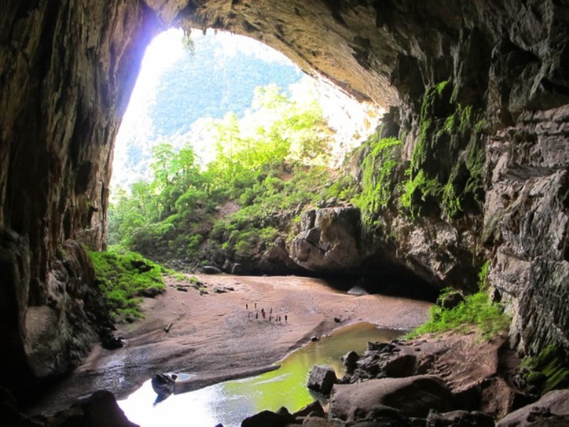 là hang động lớn thứ 3 thế giới sau hang Sơn Đoòng và hang Deer ở Malaysia.