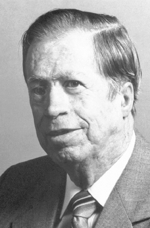 Giáo sư R. Bruce Merrifield của đại học Rockefeller - nhà hóa học hữu cơ Hoa Kỳ