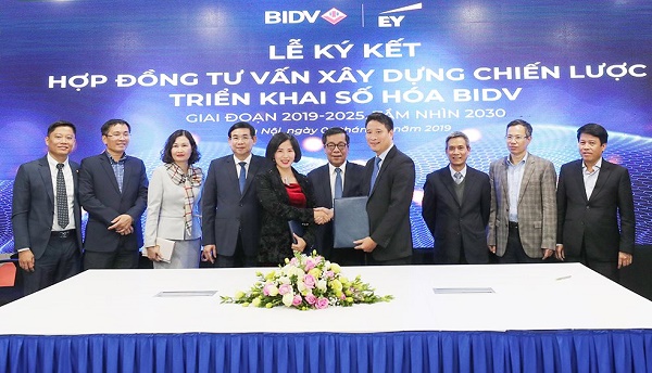 BIDV và Công ty E&Y ký kết hợp đồng tư vấn xây dựng chiến lược triển khai số hóa BIDV giai đoạn 2019-2025, tầm nhìn 2030