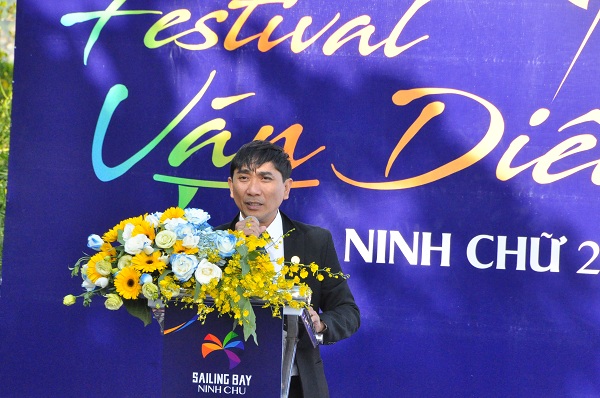 Đại diện lãnh đạo Sở Văn Hóa, Thể Thao và Du Lịch Ninh Thuận phát biểu khai mạc Festival