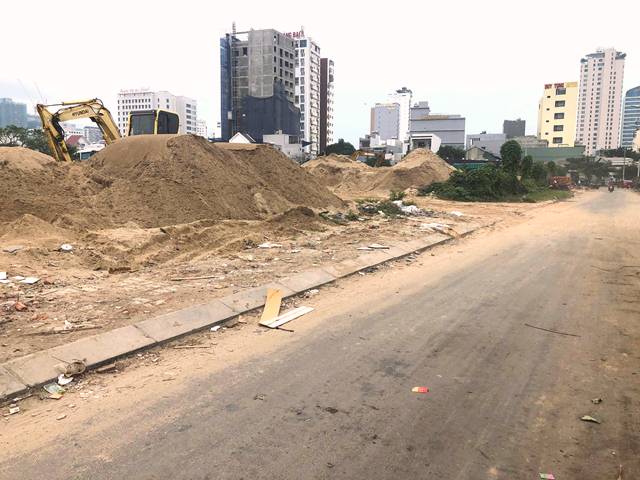 Q.Sơn Trà (Đà Nẵng): Bãi tập kết cát gây ô nhiễm môi trường ngang nhiên hoạt động
