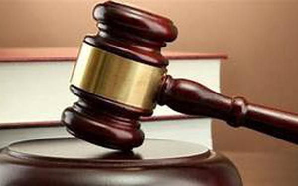 Thêm 3 cá nhân và một quỹ ngoại vừa bị UBCKNN xử phạt hành chính