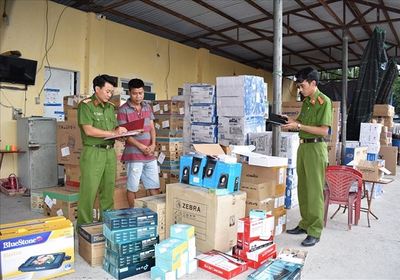 Lực lượng công an tỉnh Ninh Bình trong quá trình làm nhiệm vụ với công tác phòng,chống gian lận thương mại