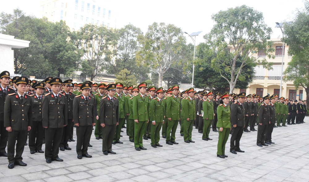 Toàn cảnh buổi lễ ra quân thực hiện Đợt cao điểm bảo đảm ANTT bảo vệ Tết Nguyên đán 2020