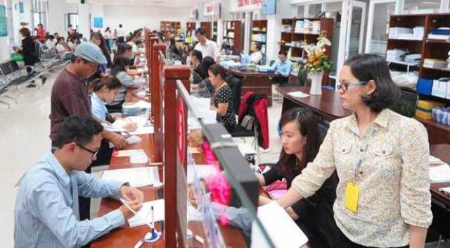 Gi&aacute;n đốc sơt nội vụ