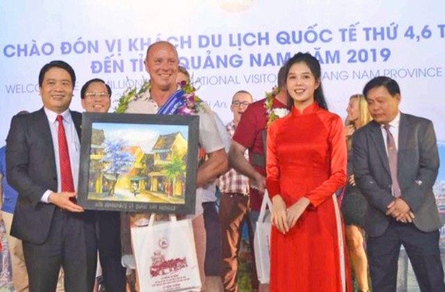 Hội An-(Quảng Nam): Đón vị khách quốc tế thứ 4,6 triệu