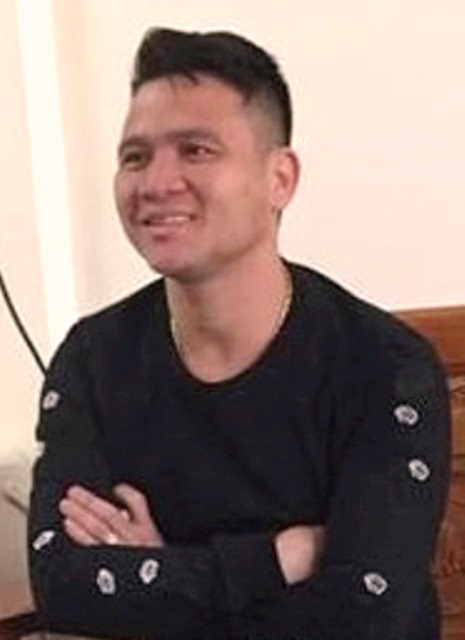 Ch&acirc;n dung Nguyễn Văn Năm bị c&ocirc;ng an di l&yacute; về Quảng Nam