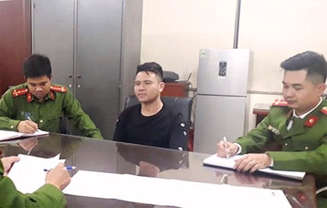 Sau nhiều lần đ&aacute;u tr&iacute;