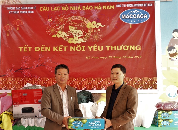 Ông Nguyễn Mạnh Tiến - Giám đốc Sở Lao động Thương binh và Xã hội tỉnh Hà Nam phát biểu tại buổi lễ