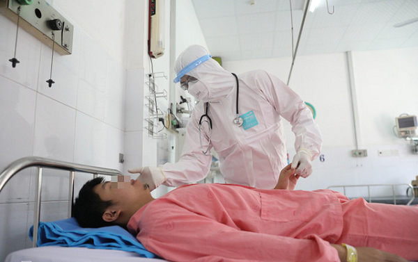 Nam bệnh nhân người Trung Quốc mắc Covid-19 được Bệnh viện Chợ Rẫy điều trị thành công (Ảnh: TL)