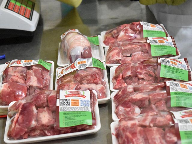 Chí Minh điều chỉnh giá thịt lợn chương trình bình ổn thị trường