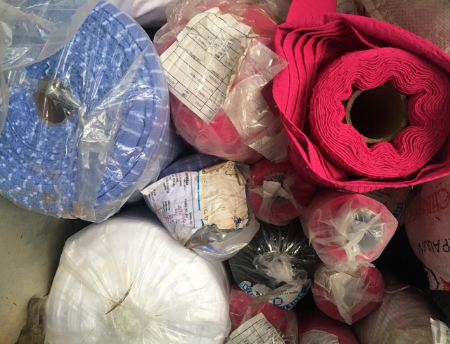 Thanh Hóa: Xử phạt lô hàng 1,4 tấn vải nhập khẩu đưa đi sản xuất trái phép