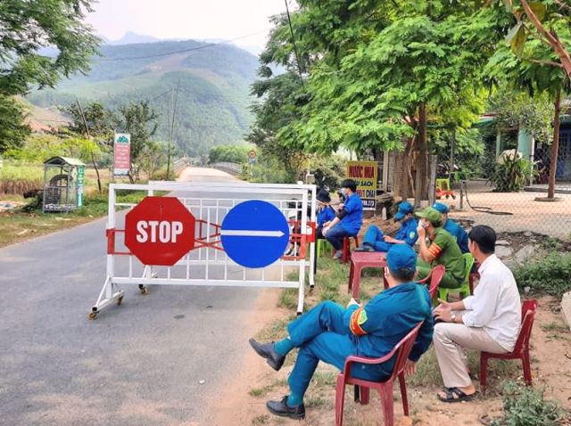 X&atilde; H&ograve;a Bắc l&agrave; một x&atilde; miền n&uacute;i nằm ở ph&iacute;a T&acirc;y bắc của huyện H&ograve;a Vang, TP.Đ&agrave; Nẵng c&aacute;ch trung t&acirc;m huyện khoảng 24 km v&agrave; c&aacute;ch trung t&acirc;m TP. Đ&agrave; Nẵng khoảng 20 km. C&oacute; 4.356 nh&acirc;n khẩu, 1.383 hộ