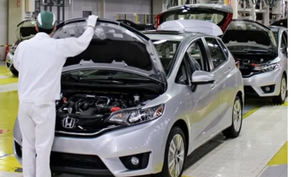 Honda và Nissan tạm ngừng sản xuất tại Nhật Bản