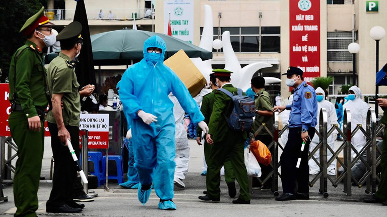 Việt Nam News tạm ngừng xuất bản do phóng viên nhiễm COVID-19