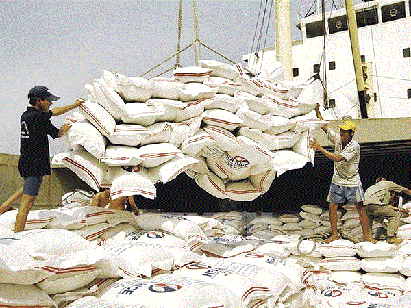 Đề xuất Thủ tướng cho phép tiếp tục xuất khẩu gạo nhưng phải kiểm soát chặt số lượng xuất khẩu theo từng tháng