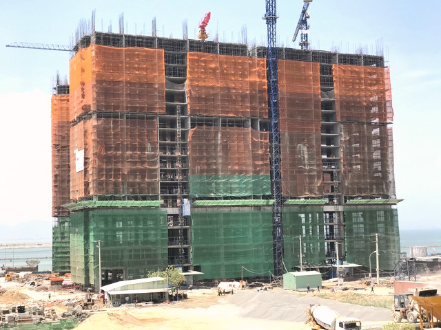 Đà Nẵng: Cấm tập trung quá 10 công nhân một chỗ trên công trình xây dựng