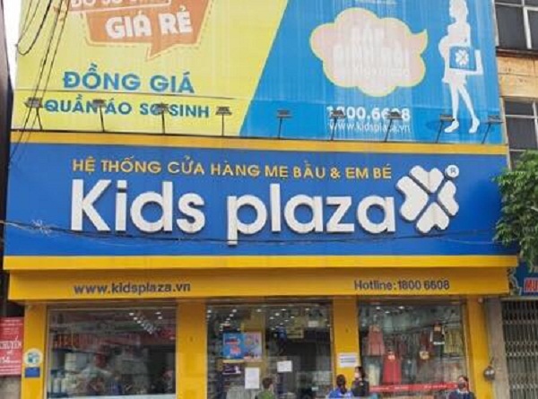 Cơ quan chức năng phường Phạm Ngũ Lão (TP. Hải Dương) lập biên bản đối với của hàng Kids Plaza