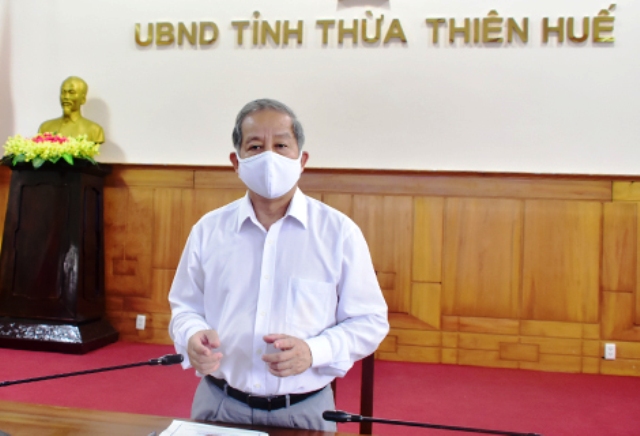 Chủ tịch UBND tỉnh Thừa Thiên Huế Phan Ngọc Thọ đang chỉ đạo tại cuộc họp trực tuyến