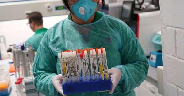 Rúng động: Bộ phận Kit xét nghiệm của Anh dính virus Corona