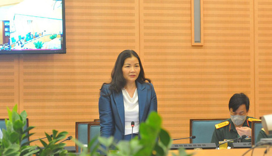 Bà Trần Thị Phương Lan, Phó giám đốc Sở Công Thương Hà Nội phát biểu tại cuộc họp