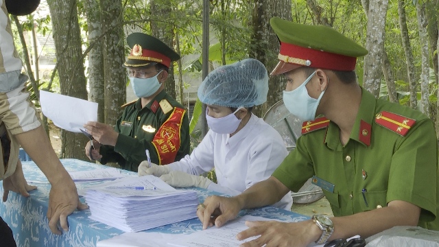 Huế: Lực lượng Công an tích cực phòng chống dịch Covid -19