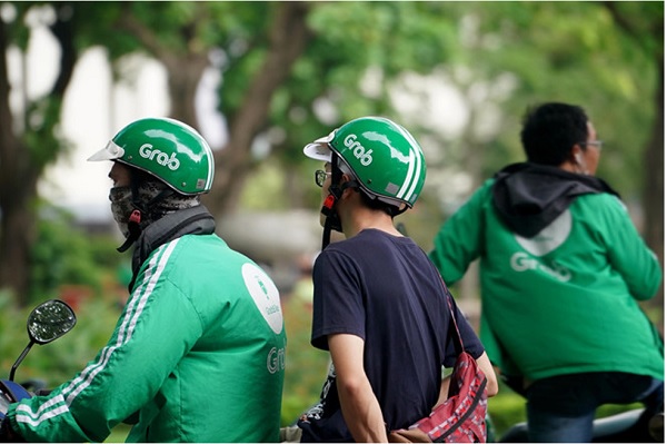 Giữa mùa dịch Covid-19, Grab và GoViet 'mạnh tay' hỗ trợ tài xế, đối tác
