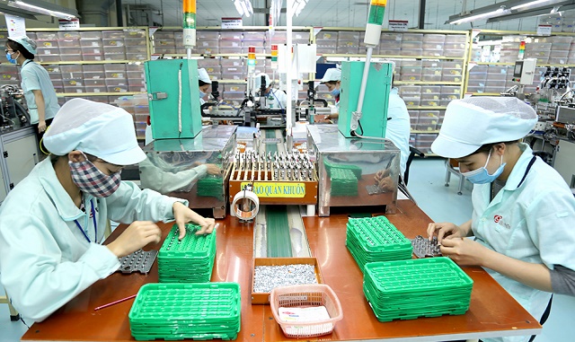 Sản xuất linh kiện điện tử xuất khẩu tại Cụm CN Tử Đà (Phú Thọ)