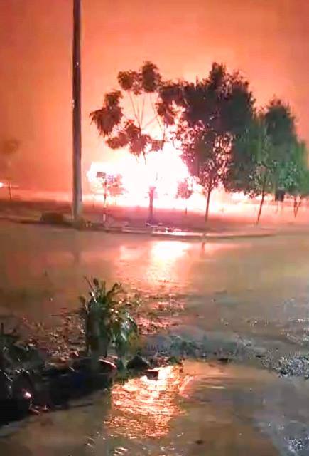 H.Đắk Tô (Kon Tum): Sét đánh cháy nhà rông nổi tiếng tiền tỷ