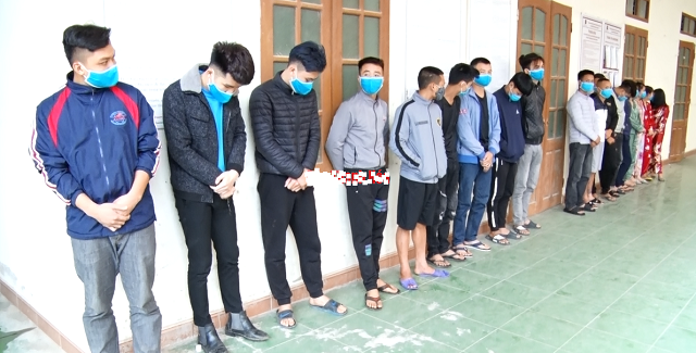 Thanh Hóa: Bất chấp lệnh cấm, lén lút mở cửa cho khách vào hát karaoke và sử dụng ma túy