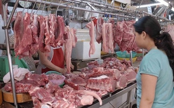 Nguồn cung thiếu hụt, giá thành sản xuất cao khiến giá thịt lợn hơi xuất chuồng tăng cao