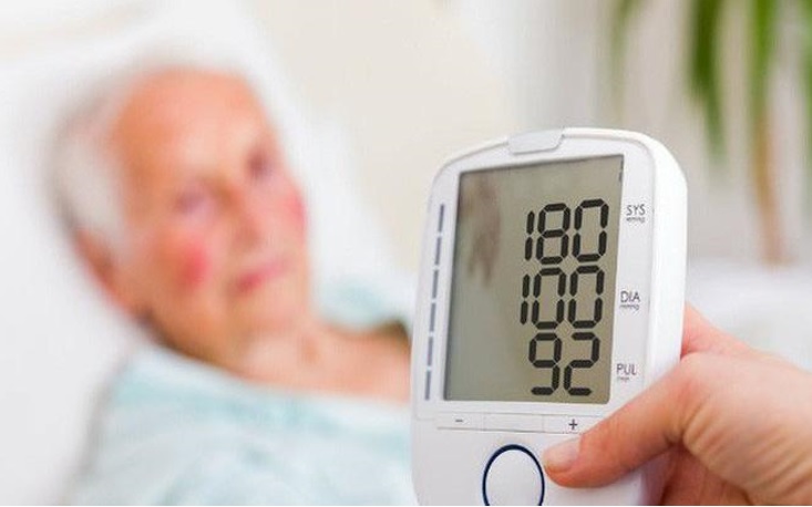 Người bệnh huyết áp cao cần hết sức cảnh giác với đột quỵ