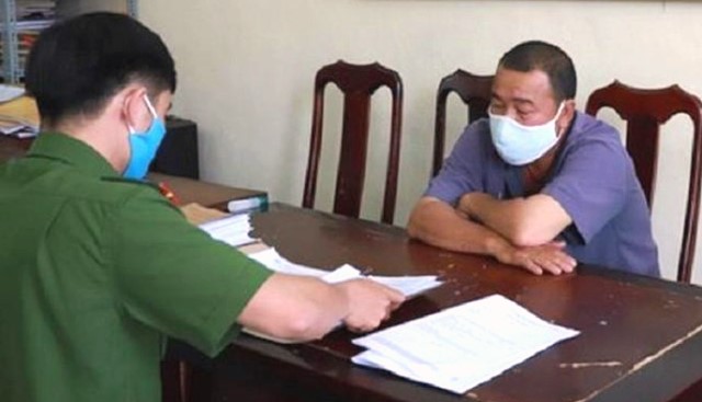 Đắk Nông: Tụ tập đông người, chủ quán cà phê Bâng Khuâng đánh người thi hành công vụ