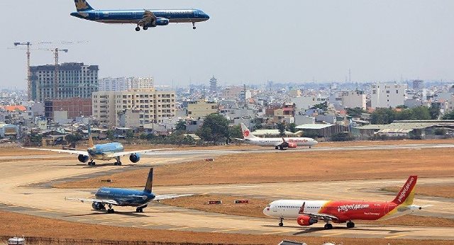 Từ 16/4, các hãng hàng không thông báo đồng loạt bay nội địa trở lại