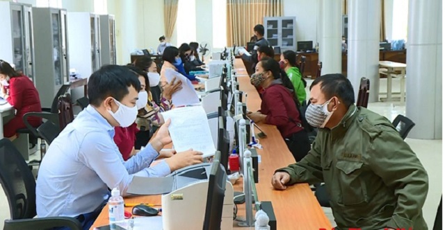 Tại Thanh Hóa, người lao động đến Trung tâm Dịch vụ việc làm làm thủ tục hưởng trợ cấp thất nghiệp tăng so cùng kỳ.