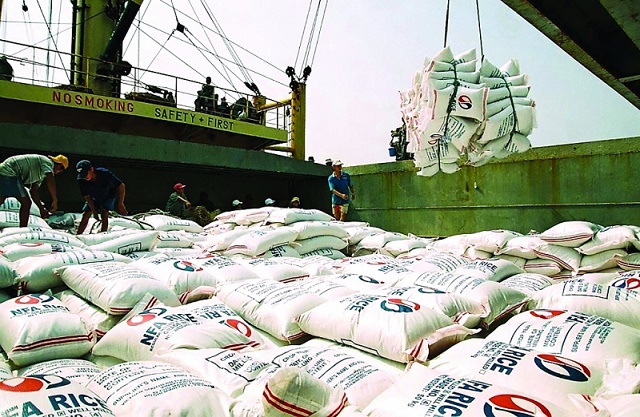 Bảo đảm hài hòa lợi ích trong xuất khẩu gạo